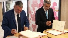 توقيع اتفاقية تعاون بين نقابة المحامين الأردنيين والمجلس الوطني لنقابة (...)
